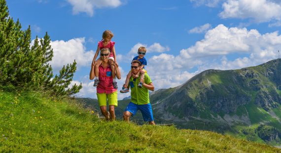3 Activities to Partake in While on Family Holiday